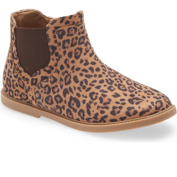 Tucker + Tate Nova Chelsea Bootie - Picture 1 of 7